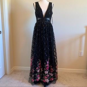 Trixxi Embroidered Hem Sequin Gown Black